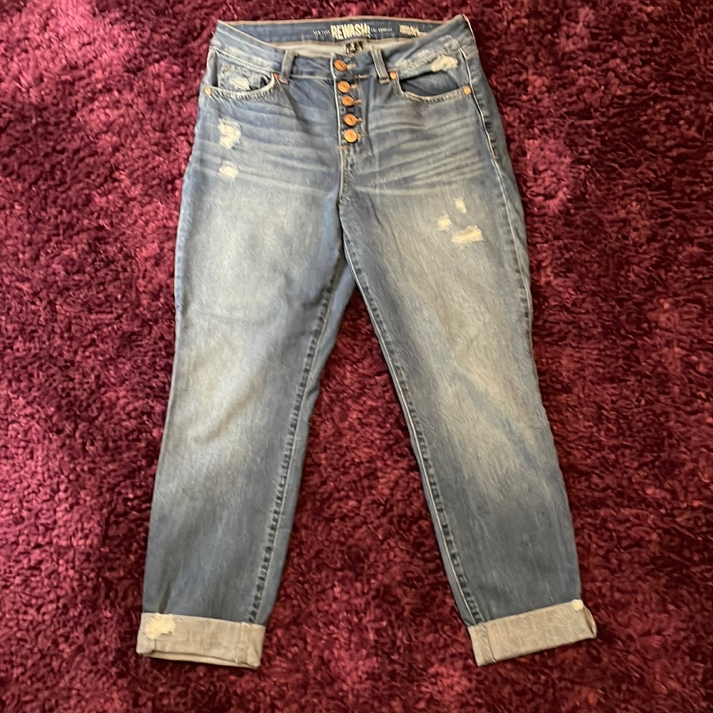 REWASH brand- button-fly, high-rise vintage reunion jean. Size 7/28.